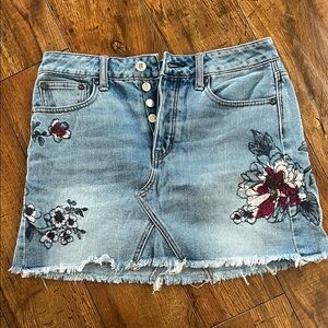 American Eagle Outfitters Blue Denim Skirt with Floral Embroidery